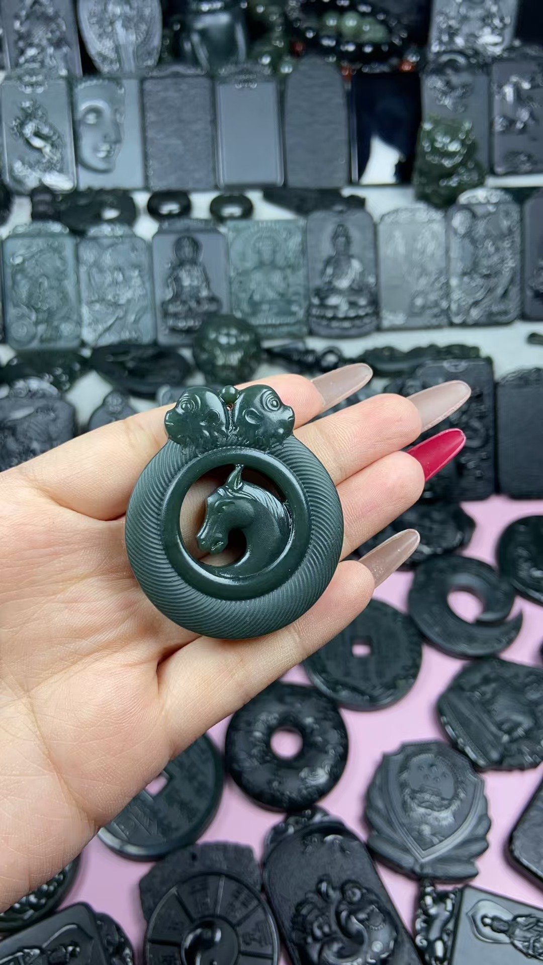 纯天然和田玉青玉马上封侯吊坠高档玉佩男女款通用脖挂