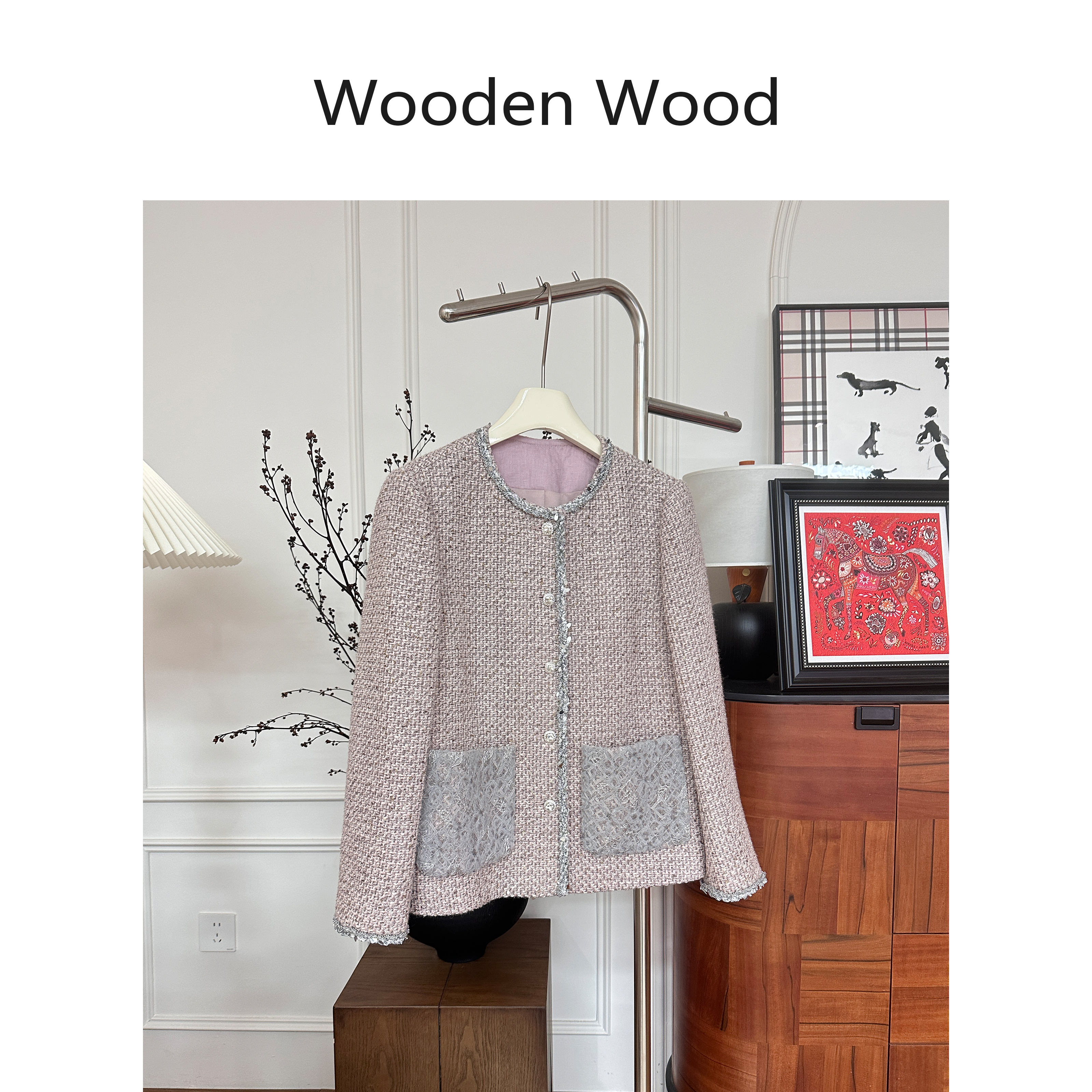 Wooden Wood“一见倾心”圆领气质静奢秋冬亚麻小香风外套W25QS1355