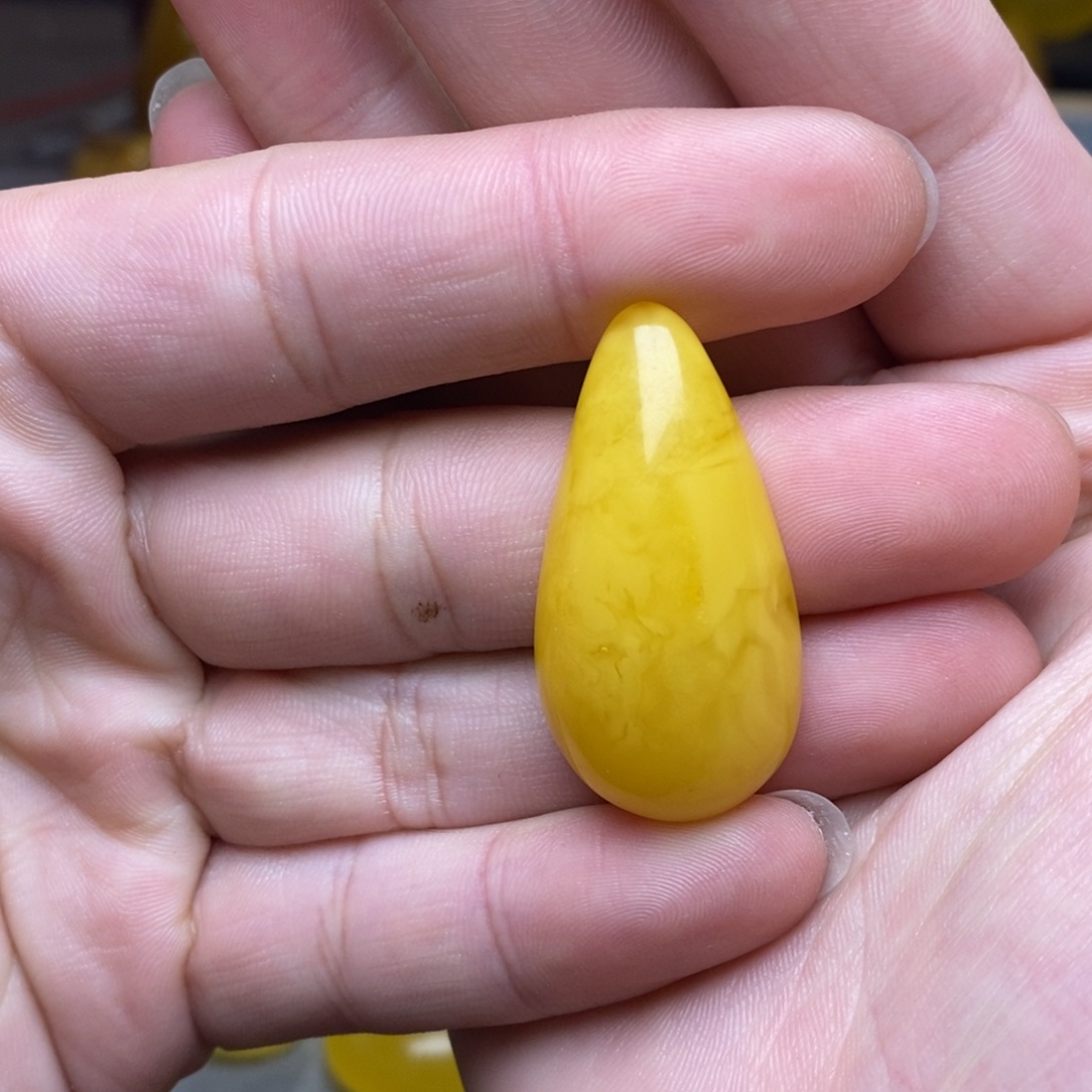 琥珀未镶嵌裸石蜜蜡