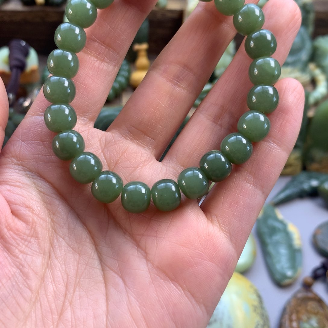 未镶嵌岫岩河磨玉（透闪石质玉）珠宝奇石遇**晴