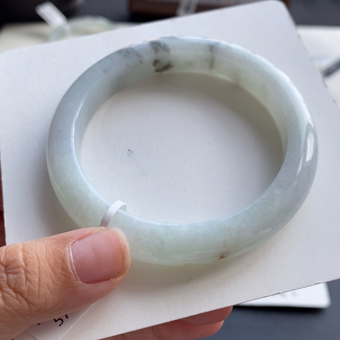 翡翠手镯未镶嵌1号57.4-10.6-8.9