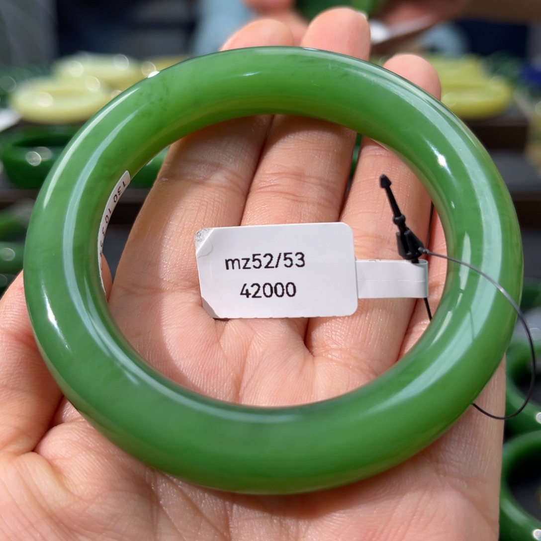 和田玉（碧玉）手镯未镶嵌