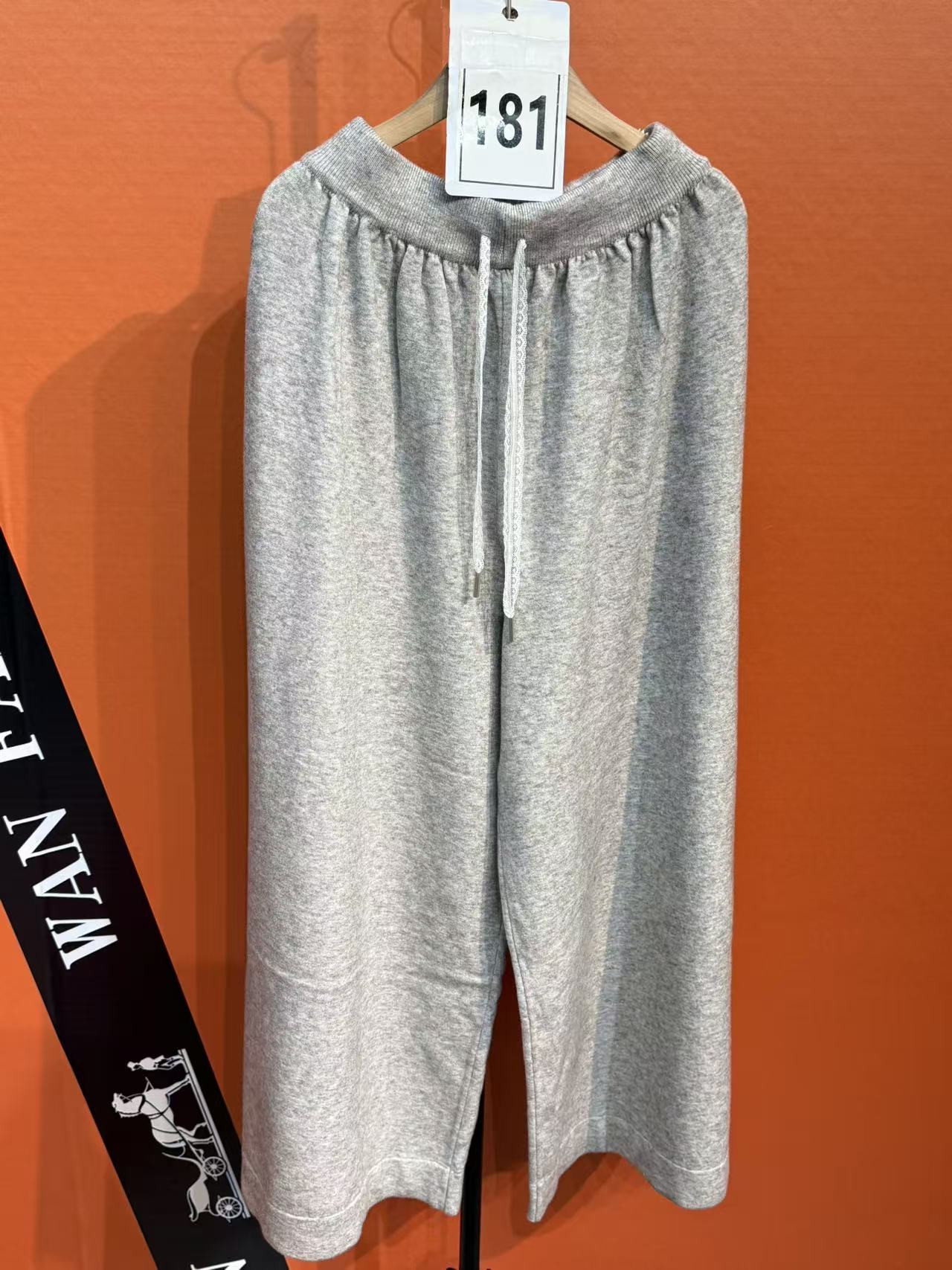 （181）湾湾奢品贵妇既视感显廋保暖时尚百搭直筒裤秋冬款