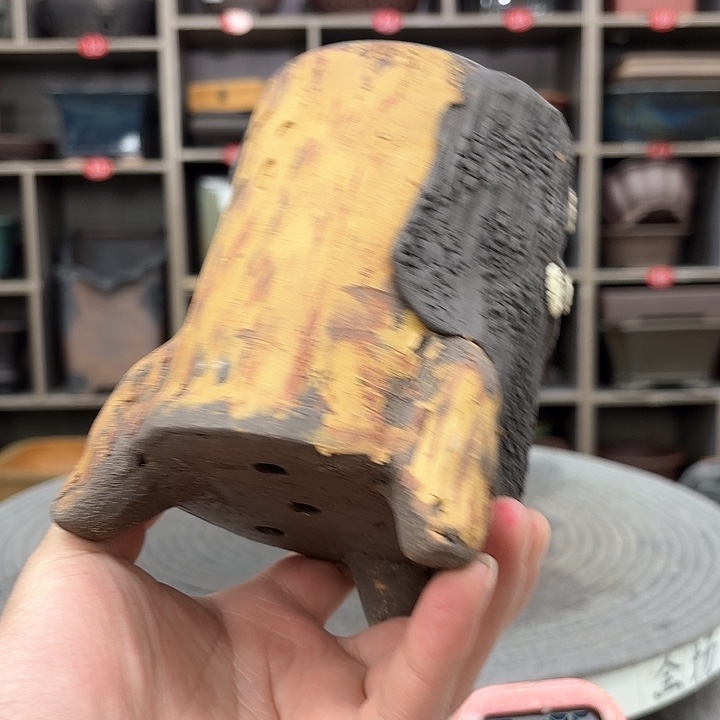 紫砂花盆紫砂的颜色很漂亮