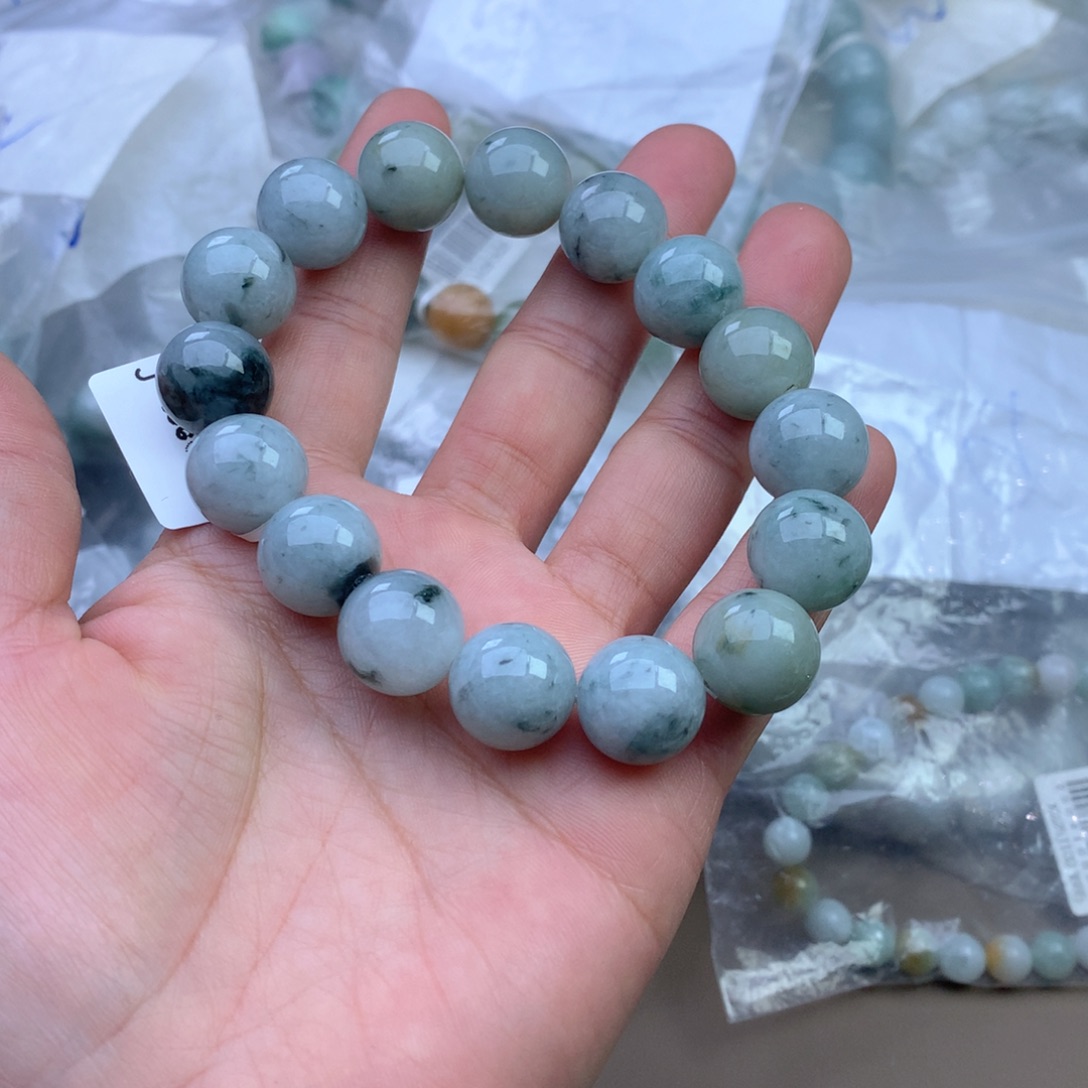 项圈未镶嵌翡翠手串