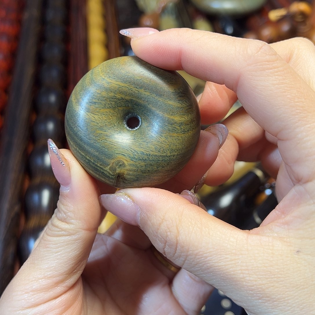 维腊木（绿檀）绿毯