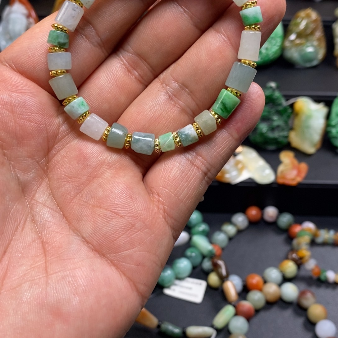 翡翠未镶嵌手串随行