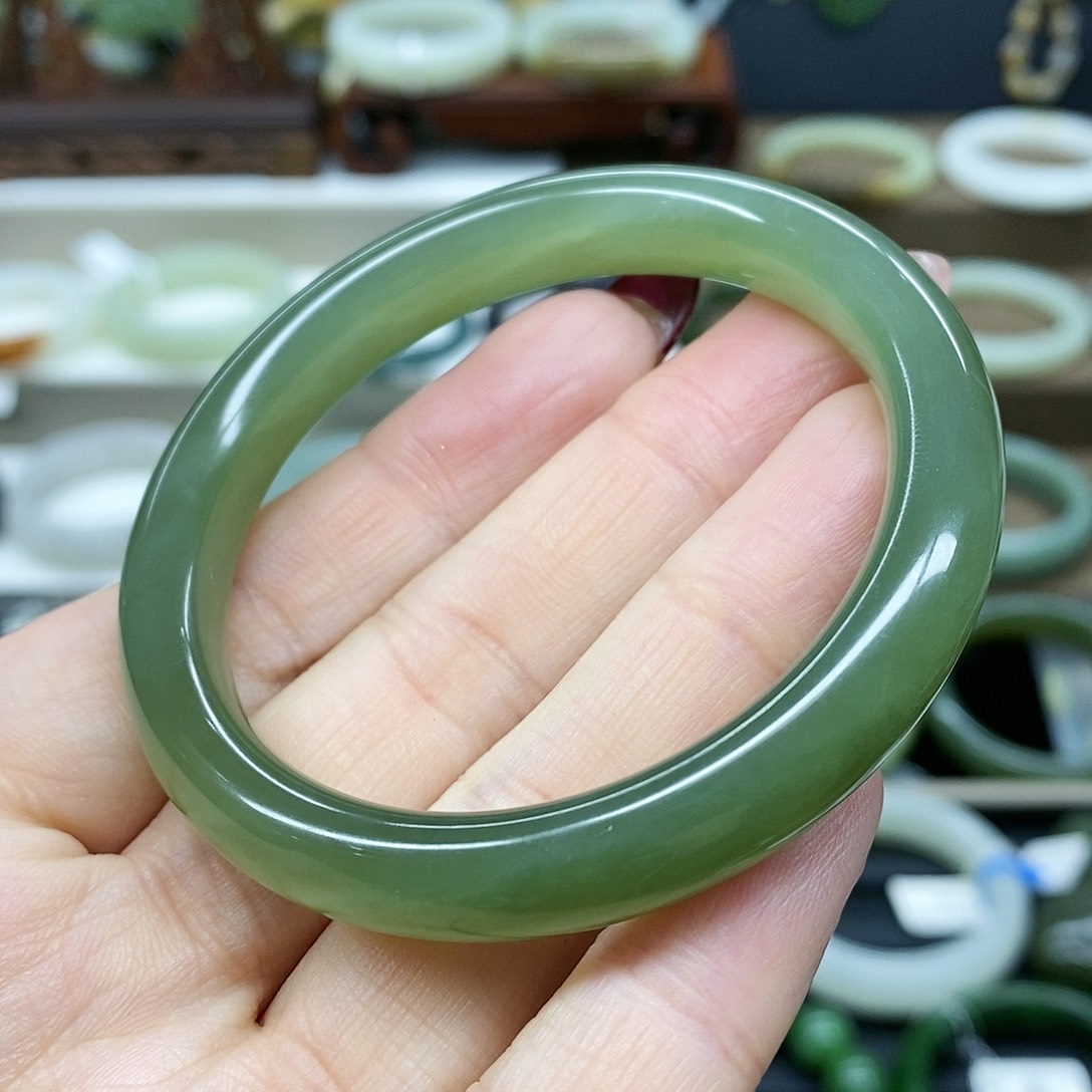 【闪购商品】和田玉手镯未镶嵌
