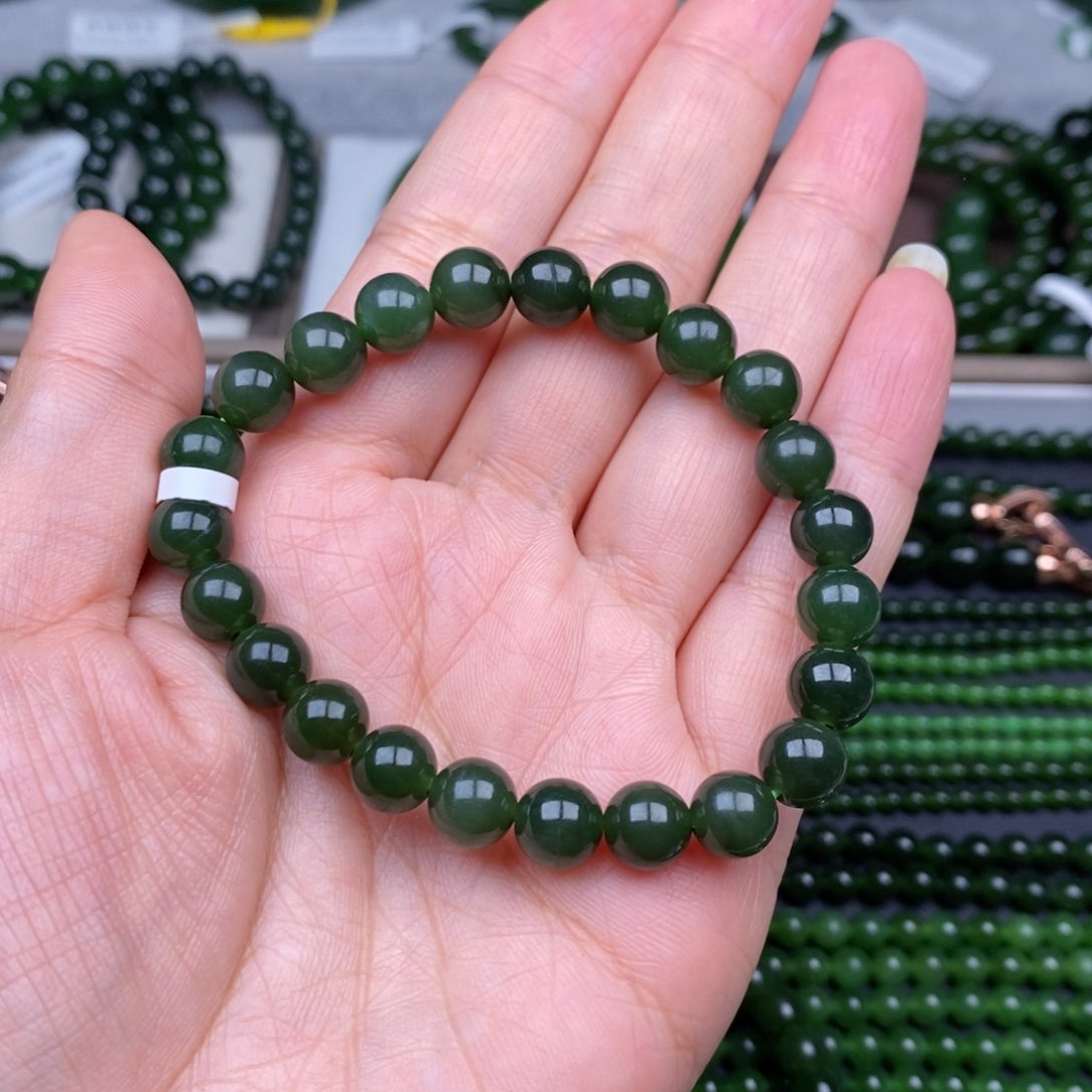 未镶嵌手串和田玉（碧玉）蛋****?8