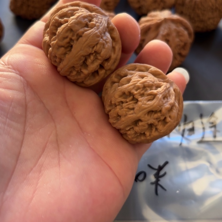 _***途大叶紫檀（黑酸枝木类）粗筋39