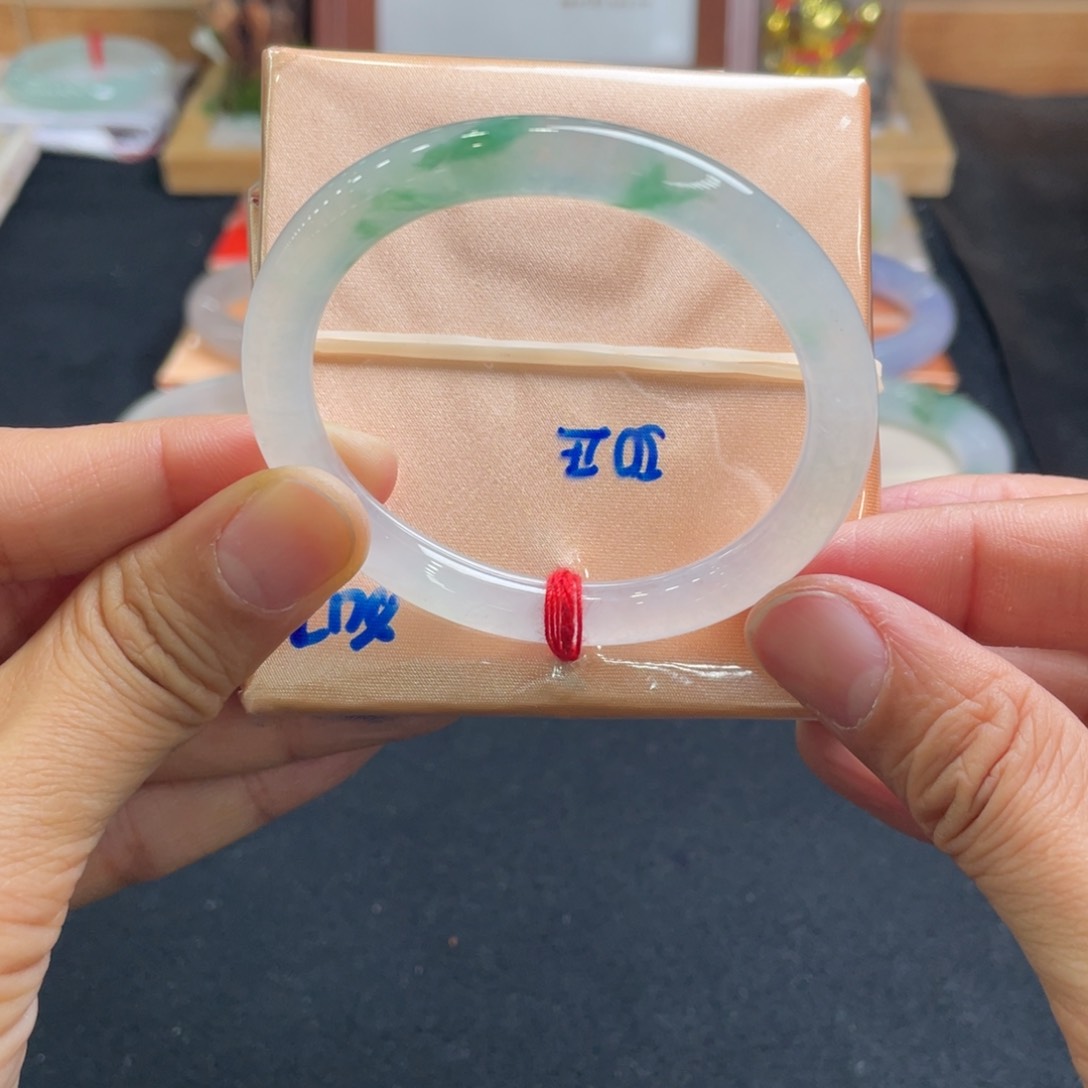 翡翠手镯未镶嵌52贵妃天然翡翠A货