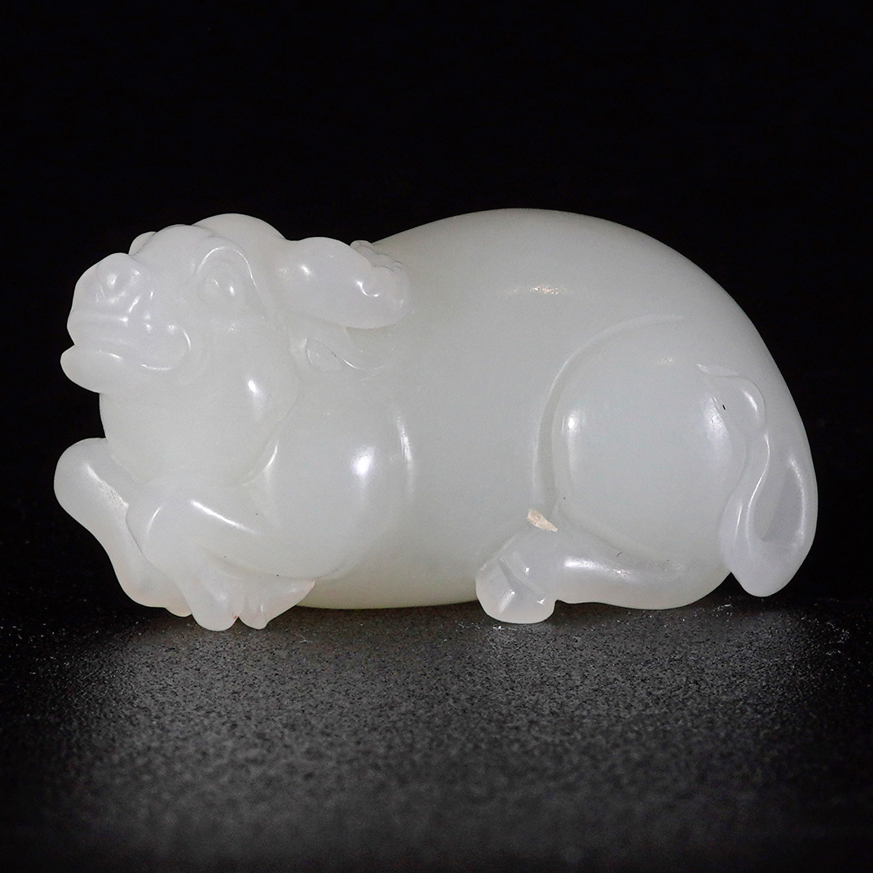 LOT.012羊脂白玉牛X1073