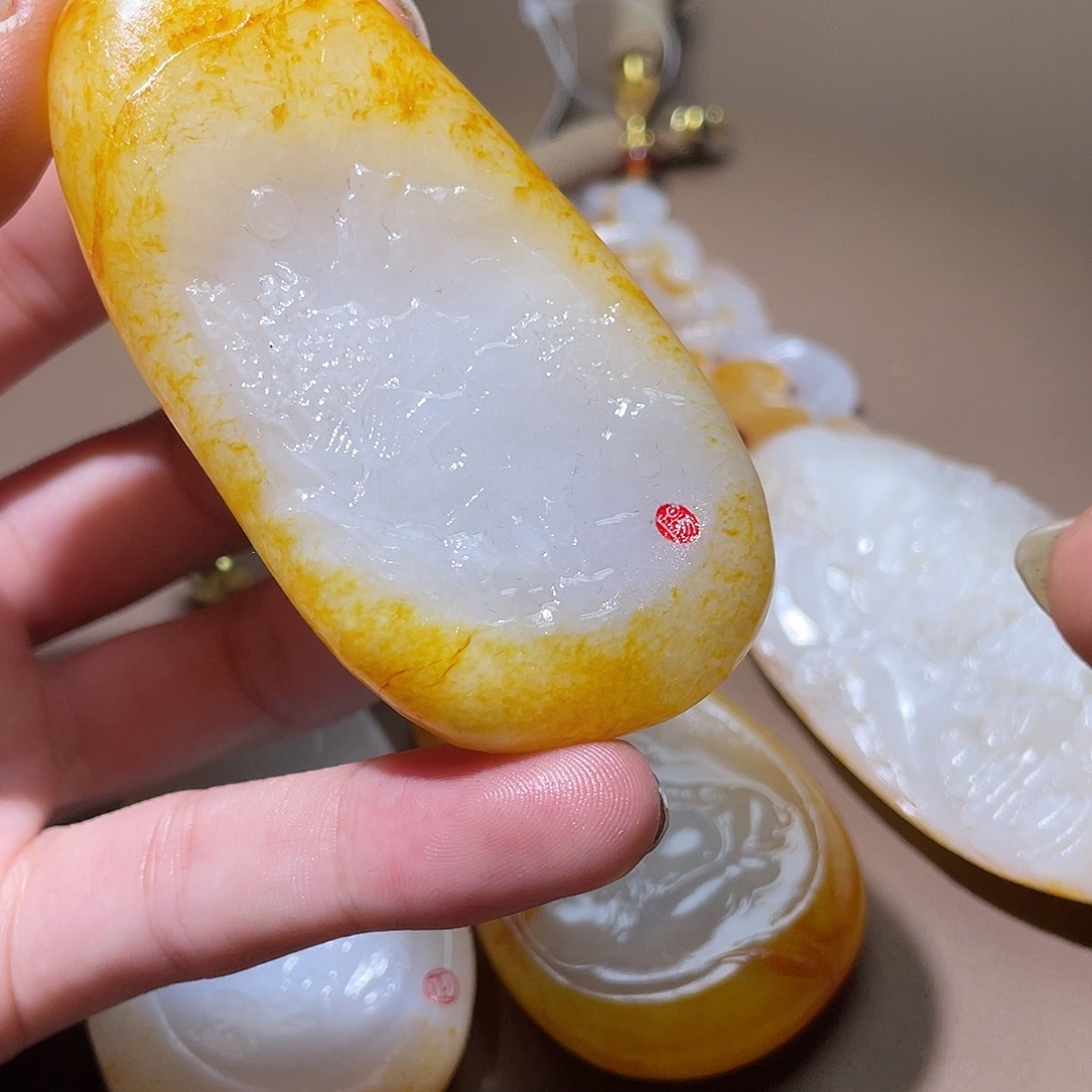 和田玉颈饰未镶嵌Z6