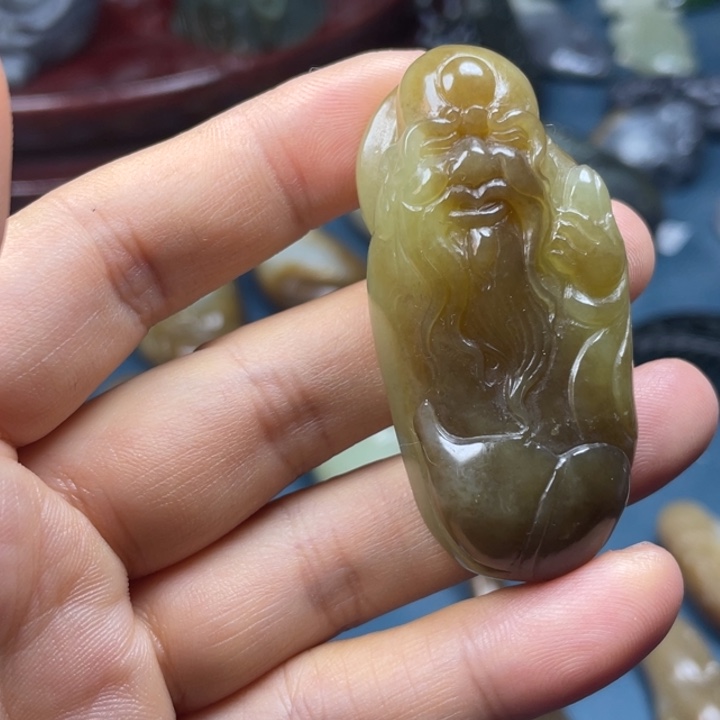 颈饰未镶嵌和田玉（糖玉）