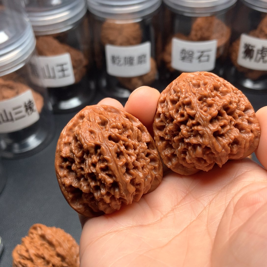 文玩核桃吊坠南疆石40