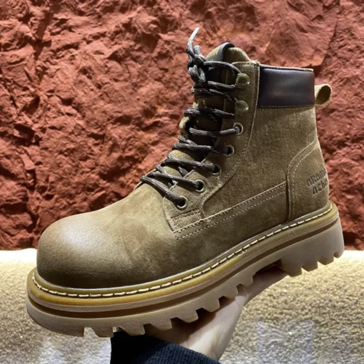 6688马丁靴时尚百搭新年新款网红款式女鞋