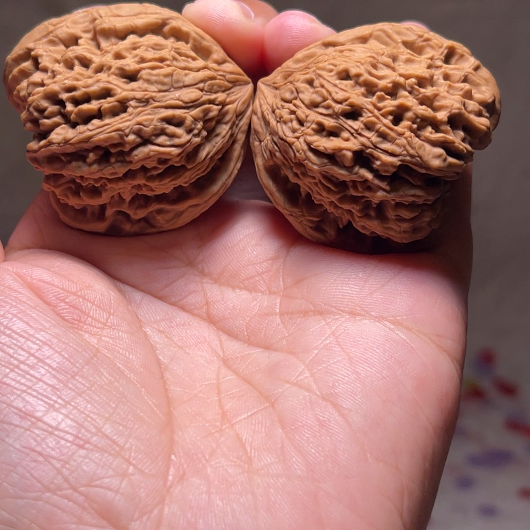 文玩核桃把件眼****铃南疆