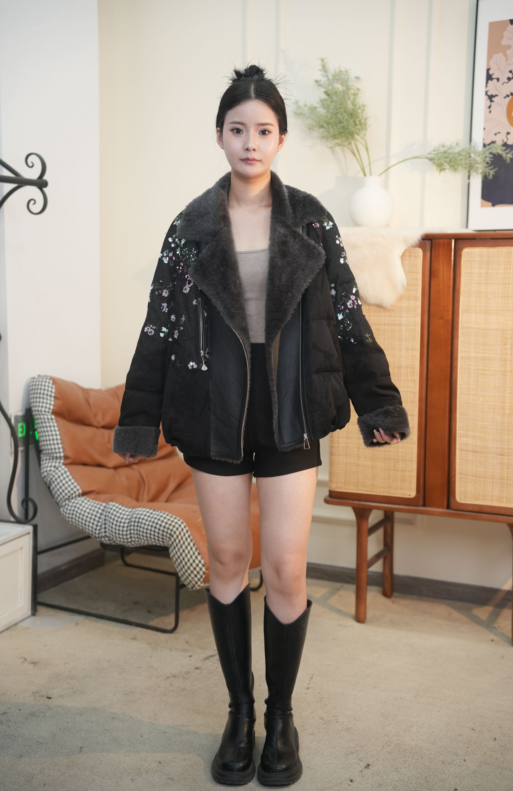 YUE2025秋冬新款真毛皮毛一体羊毛领短款派克服羽绒鹅绒宽松