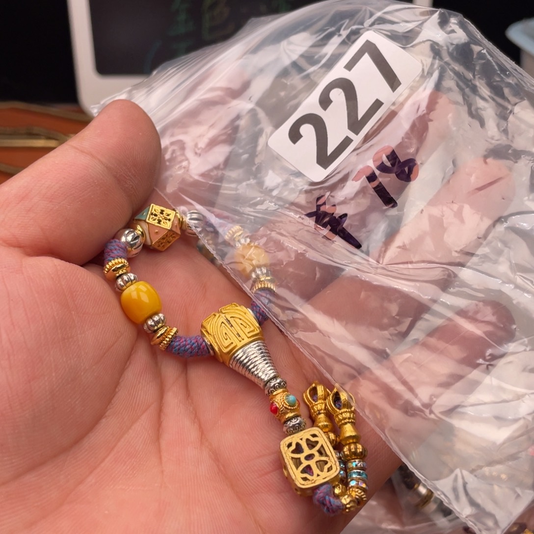 铜合金227号笑哈哈处境艰难