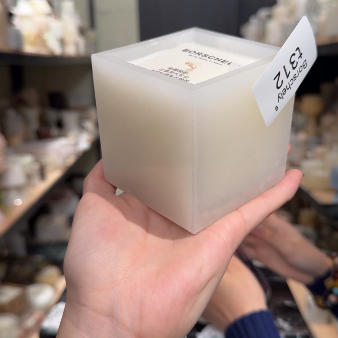 大理石t312。   两个亿。 福利