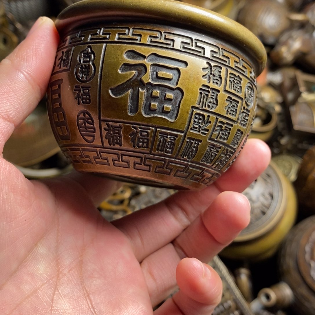 精美铜器做工精良