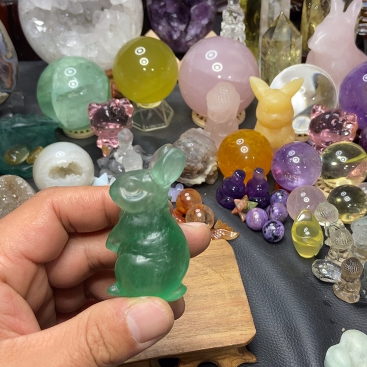 水晶摆件未镶嵌小兔子