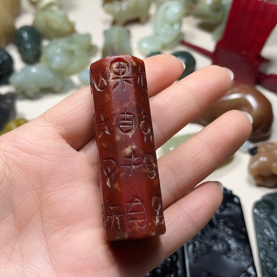 白玉菩提吊坠白玉菩提吊坠