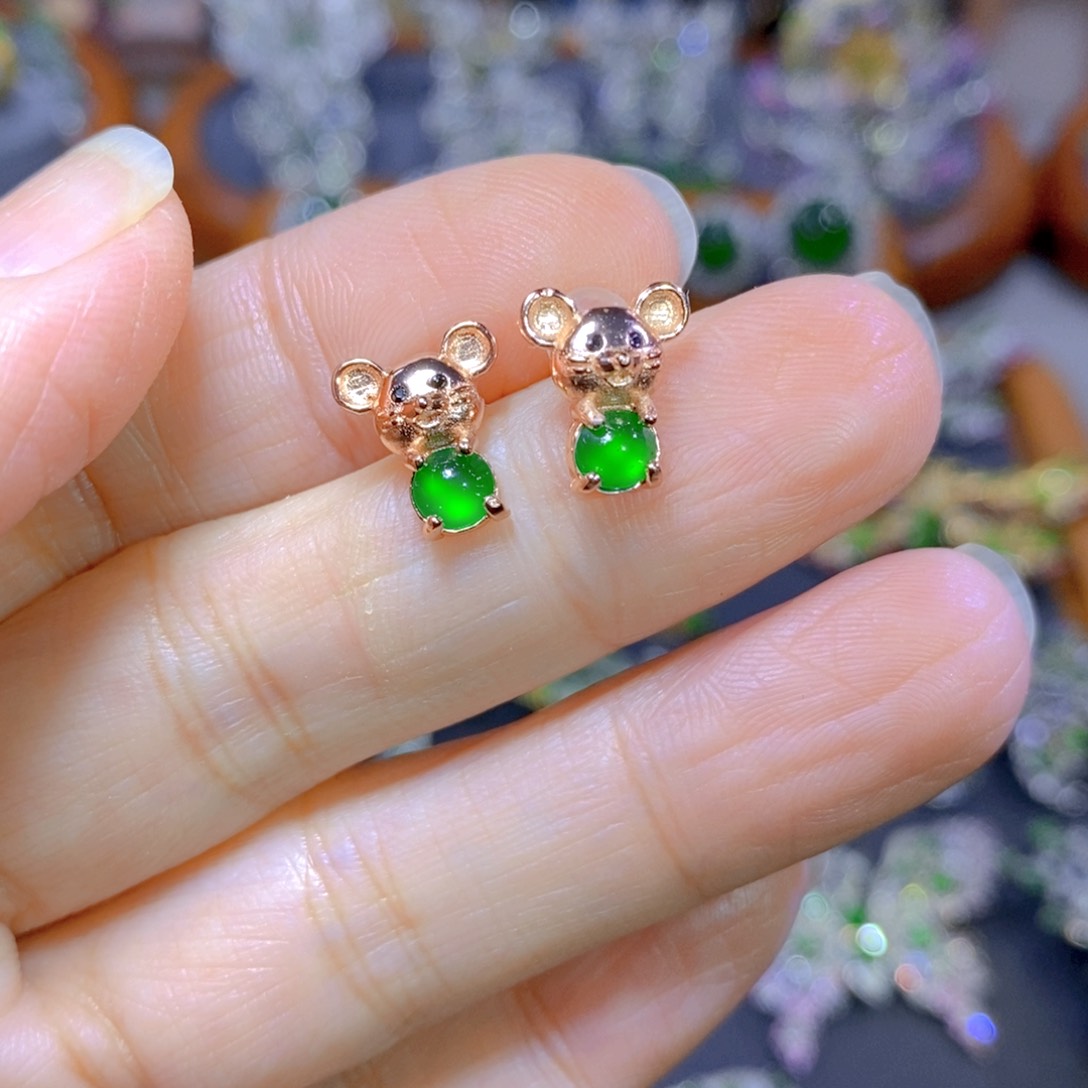 翡翠颈饰银S925镶嵌天然翡翠