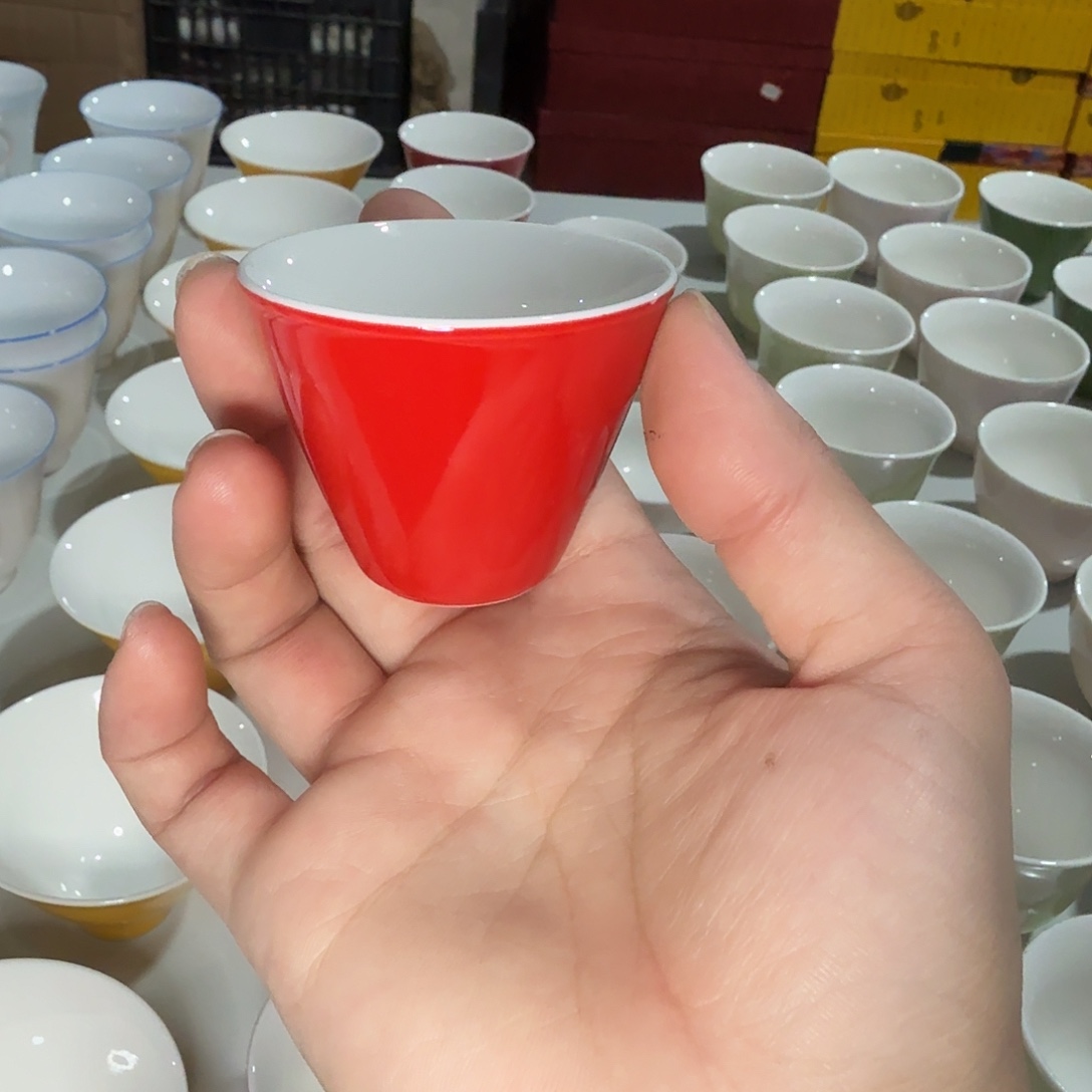 微瑕工厂清货红色小斗笠杯