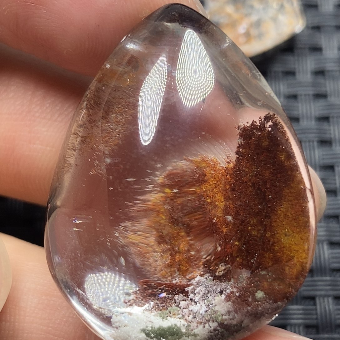 水晶颈饰未镶嵌今*