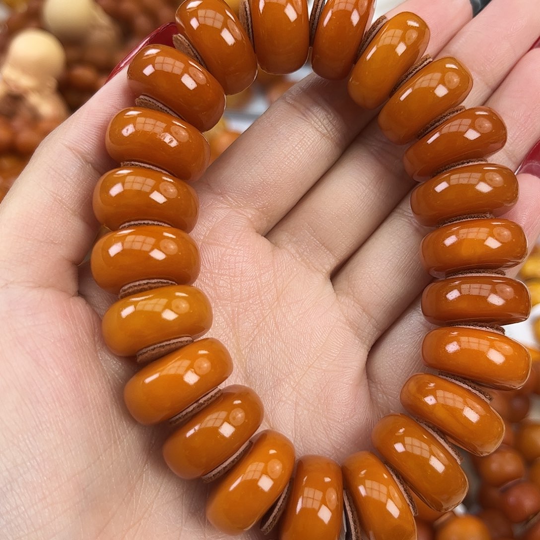 琥珀颈饰未镶嵌蜜蜡