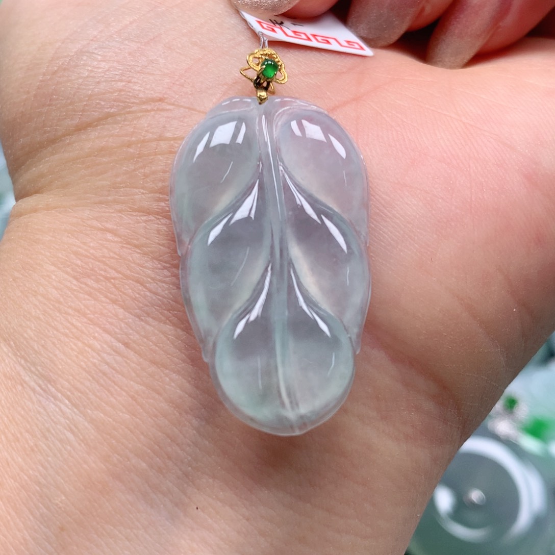 翡翠颈饰18K金镶嵌天然翡翠