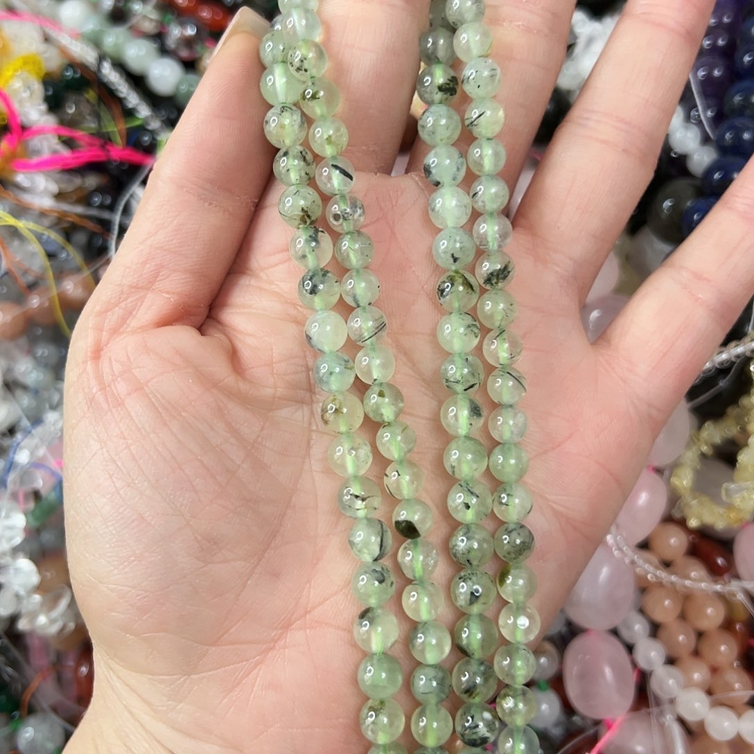 玛瑙/玉髓未镶嵌珠宝半成品，卡6葡萄石一条