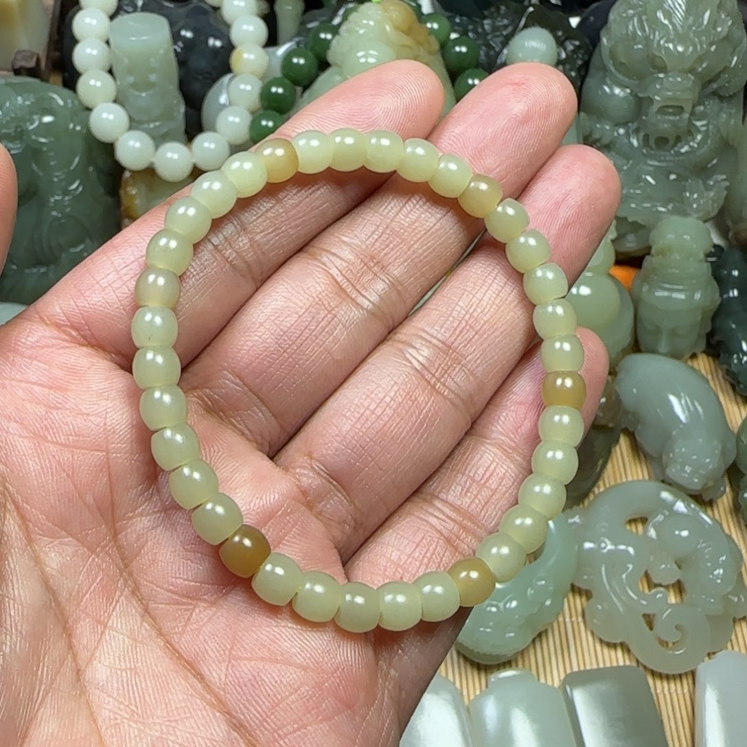 未镶嵌手串和田玉