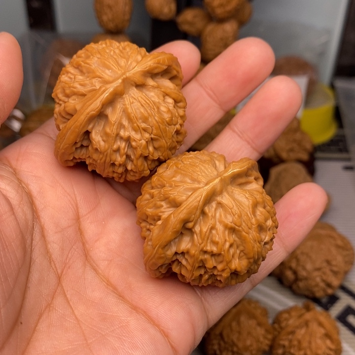 把件桃核44宫灯打底