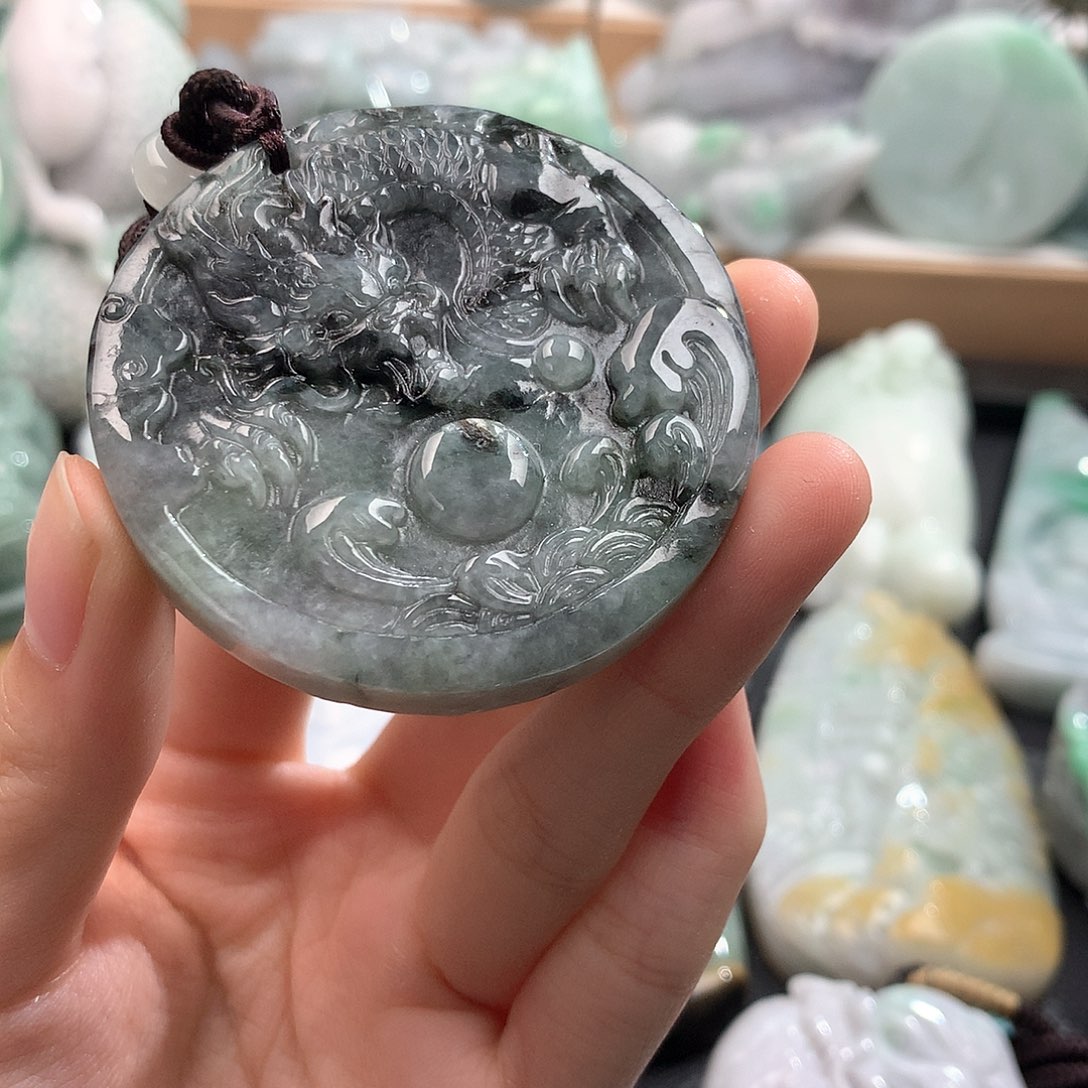 吊坠(不含链)未镶嵌翡翠