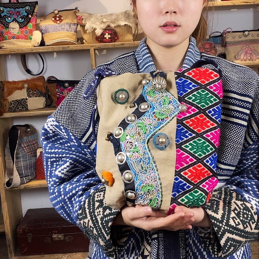 织绣手工制作包包