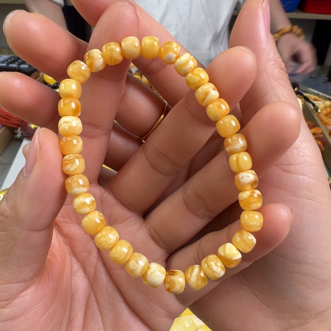 蜜蜡裸石未镶嵌蜜蜡