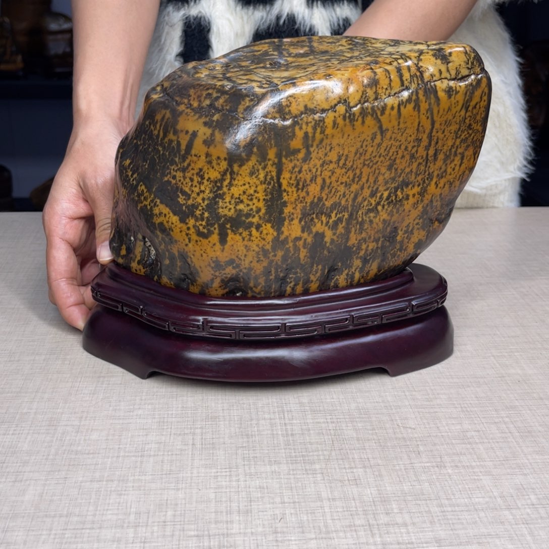 石材广西大化彩玉石配底座