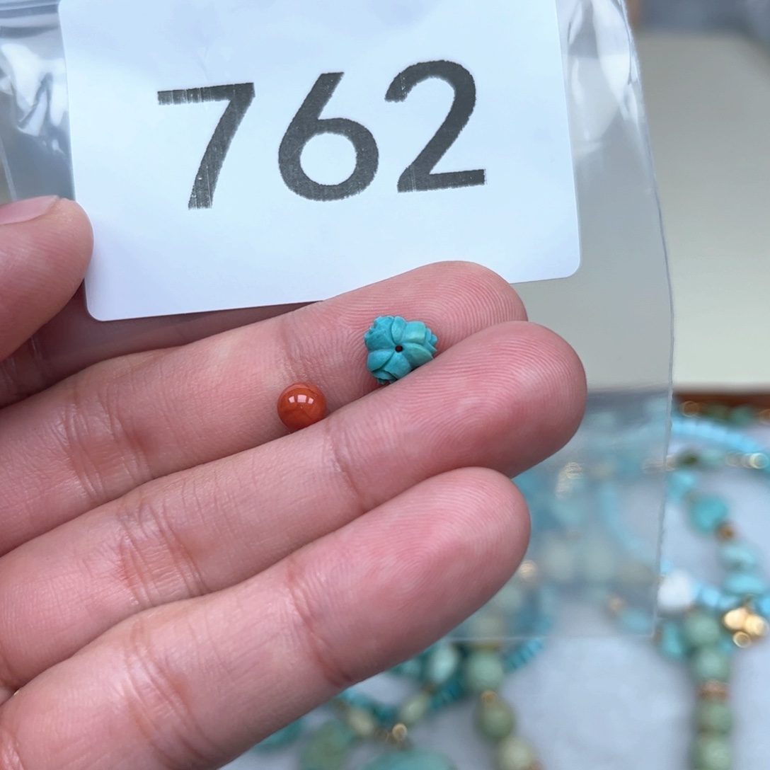 南红玛瑙未镶嵌珠宝奇石