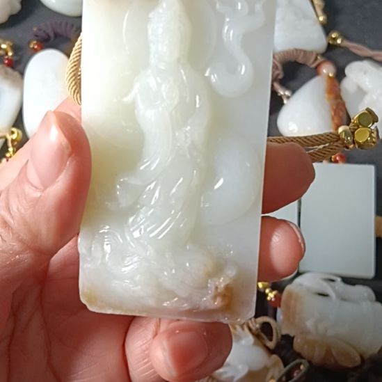 f***…和田玉未镶嵌颈饰