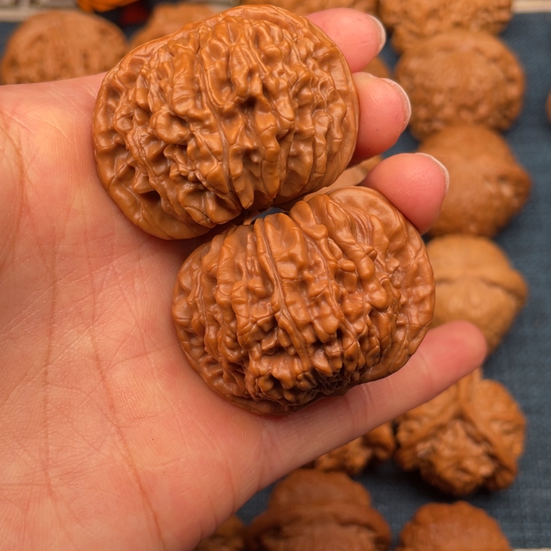 新***雪把件文玩核桃43汉高楼