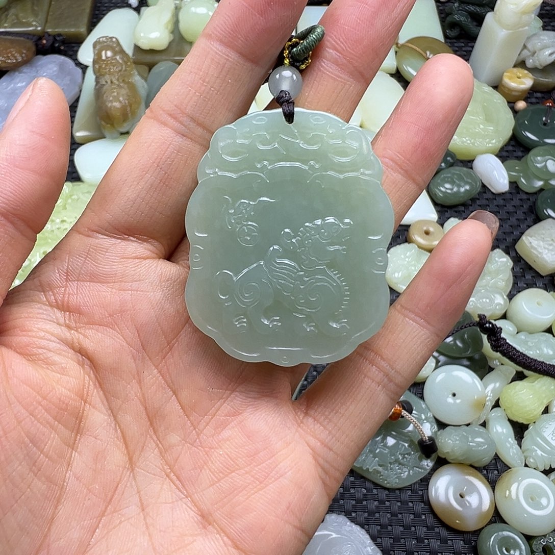 和田玉未镶嵌颈饰买断价，不退不换，卡46