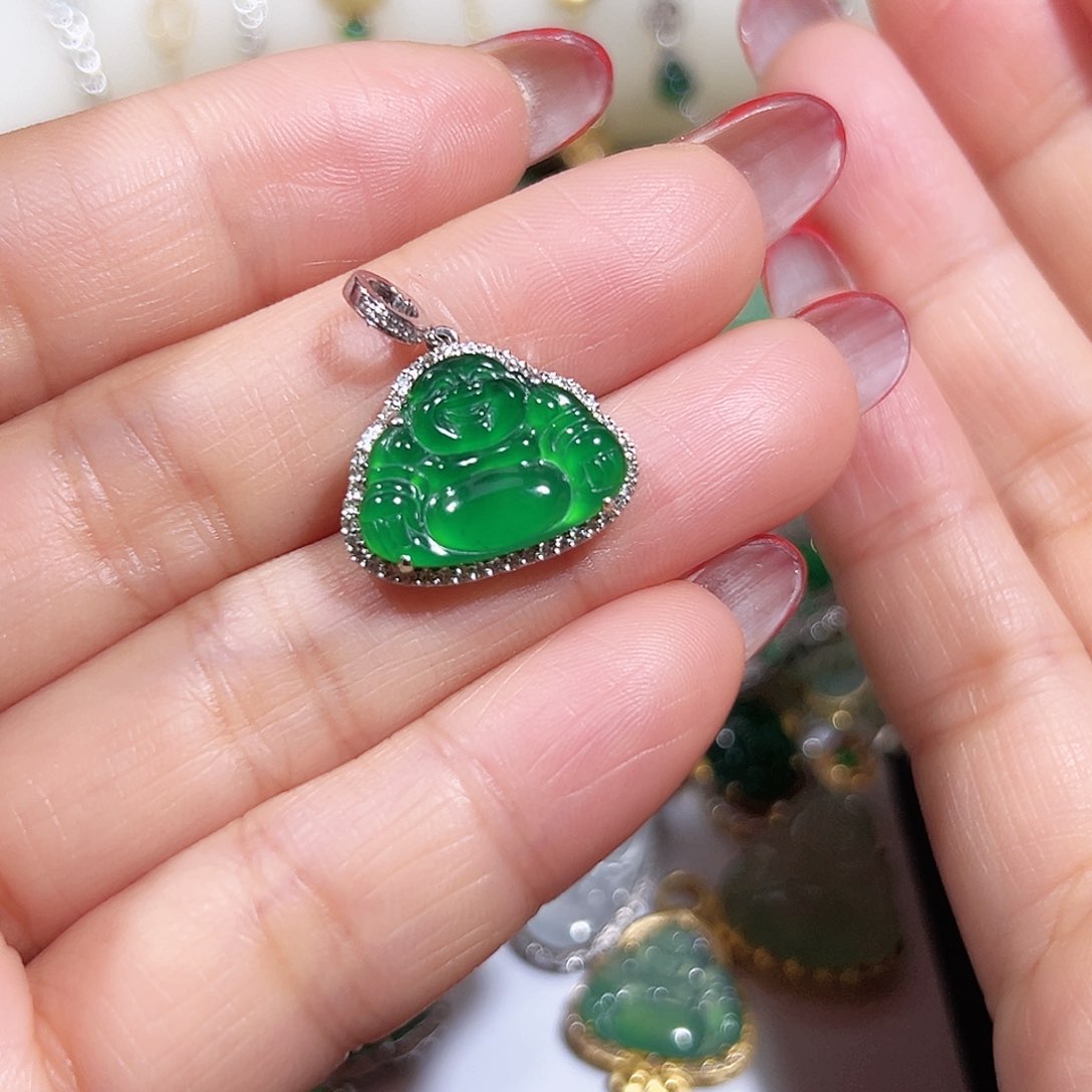 翡翠吊坠(不含链)18K金镶嵌