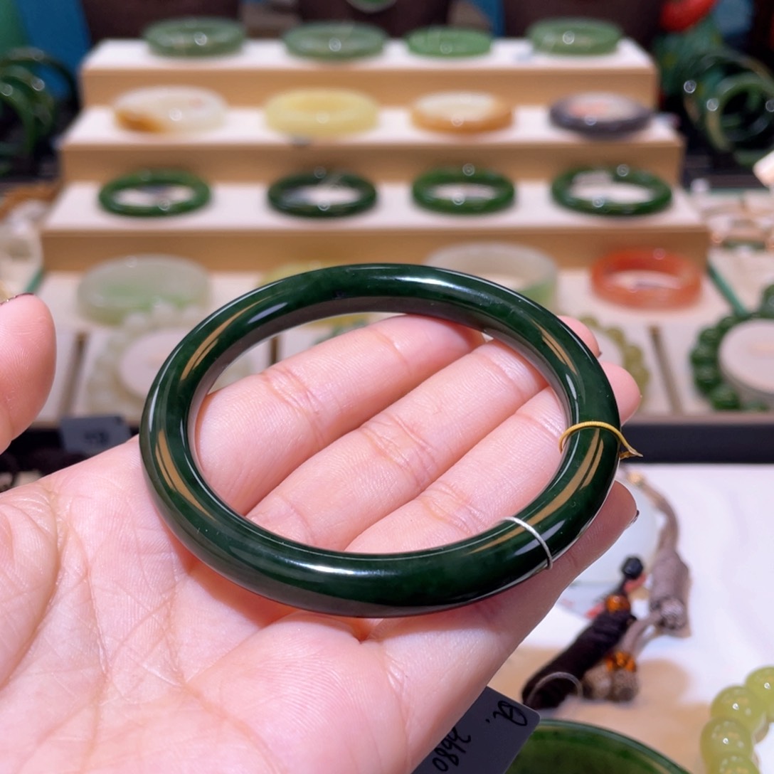 和田玉高品碧玉手镯56未镶嵌