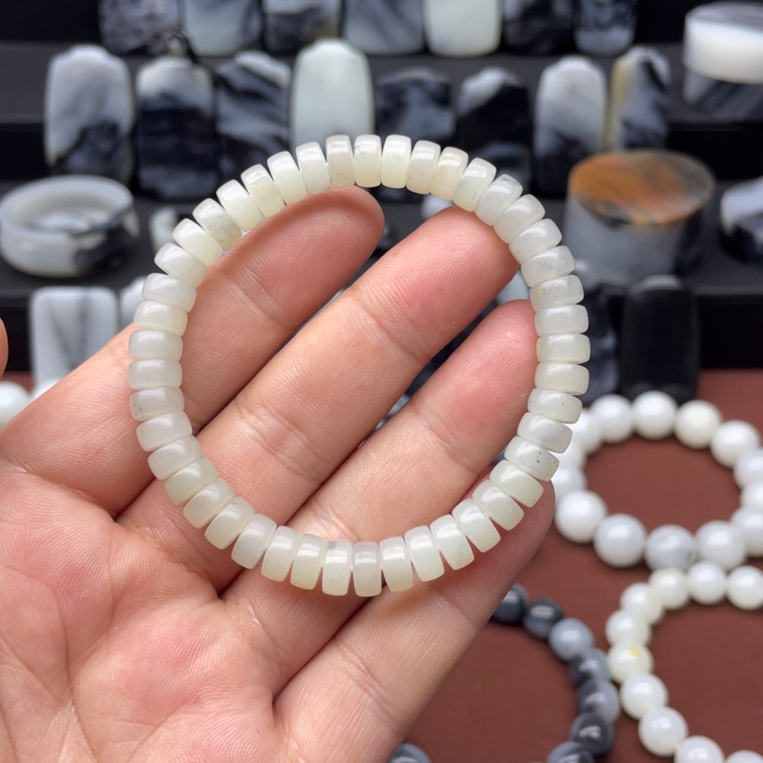 手串未镶嵌和田玉