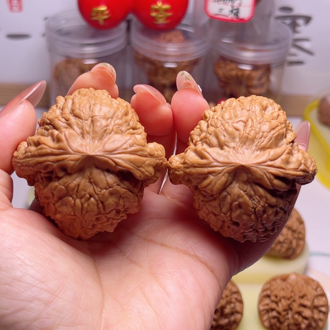 文玩核桃吊坠53尺大龙鼎