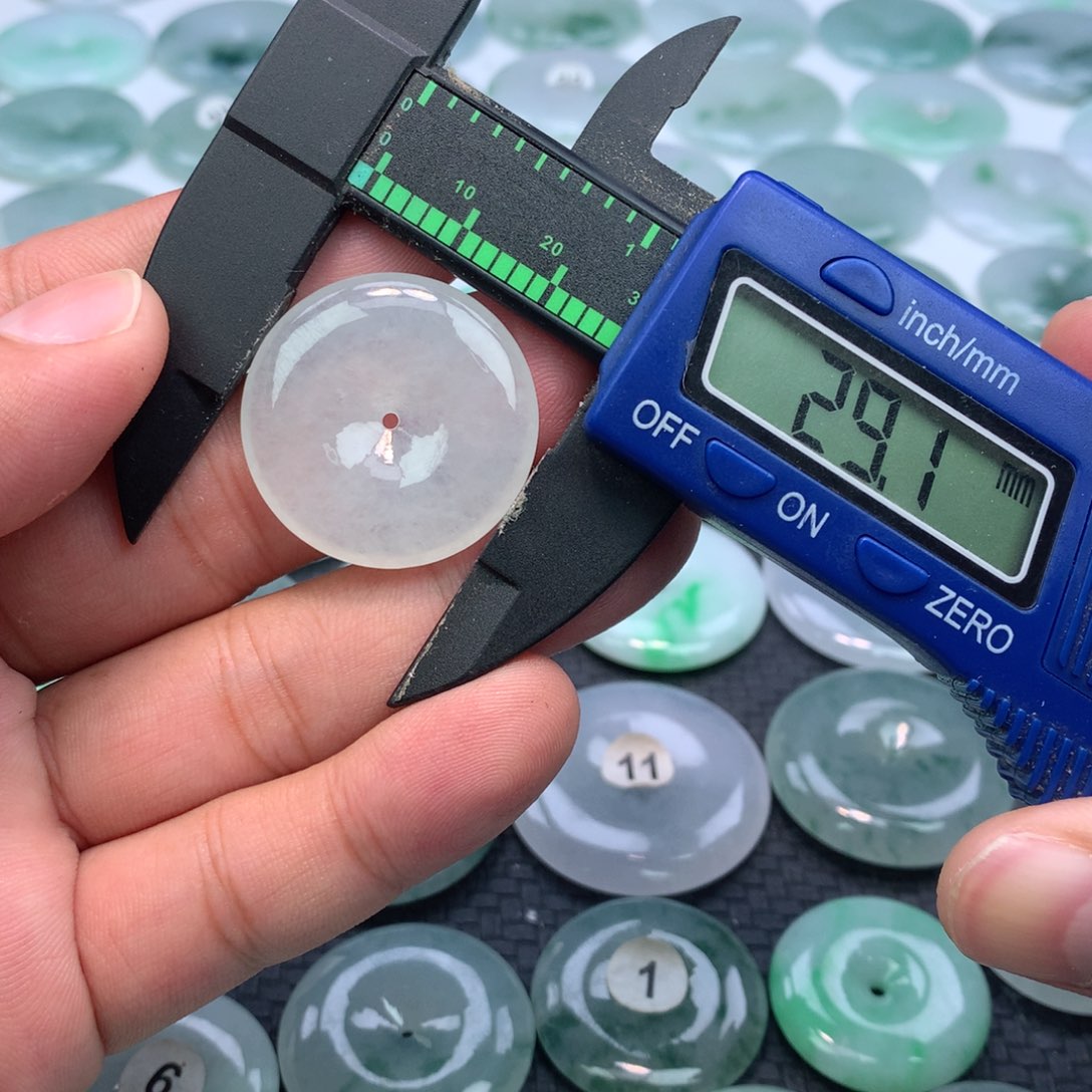 翡翠未镶嵌颈饰缅甸天然A货翡翠