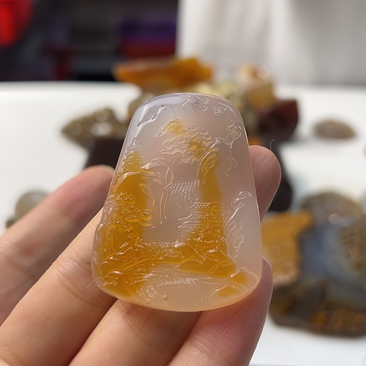 玛瑙/玉髓颈饰未镶嵌