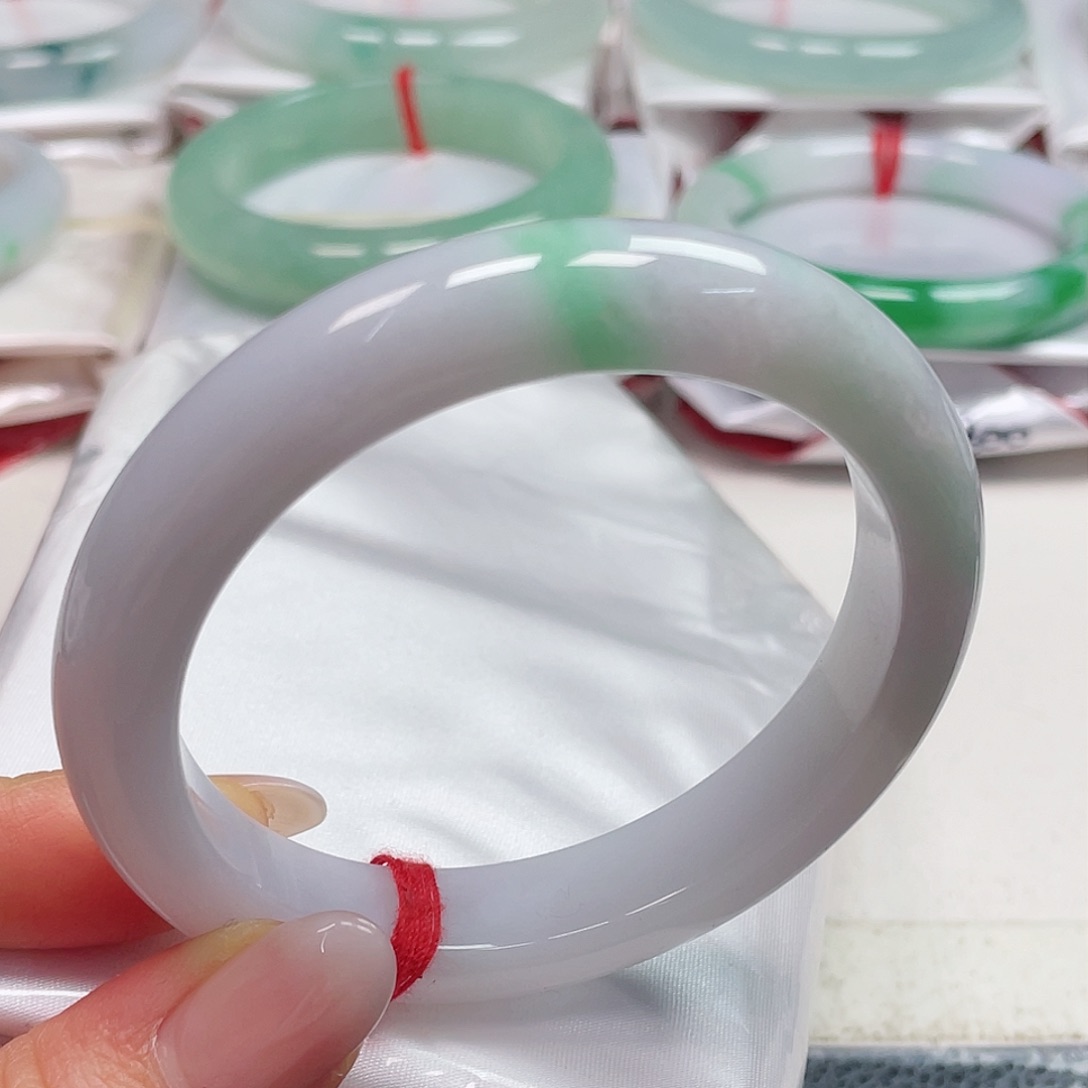 翡翠未镶嵌手镯缅甸翡翠